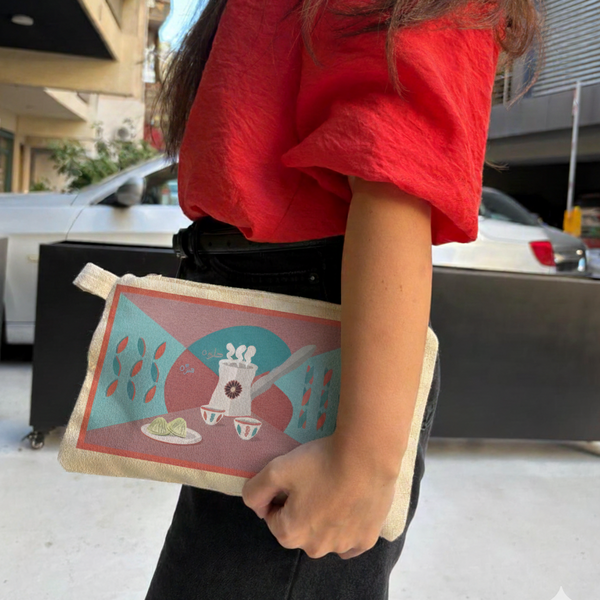 "حلوة ومرة" - POUCH